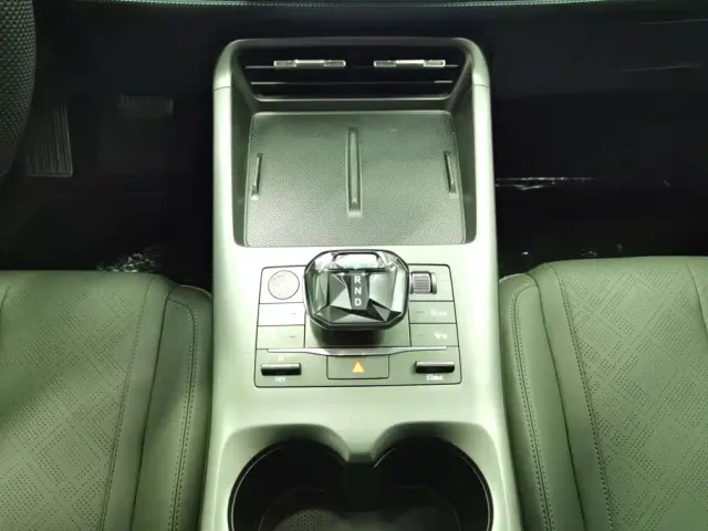 BYD Qin PLUS — Фото автомобиля 16
