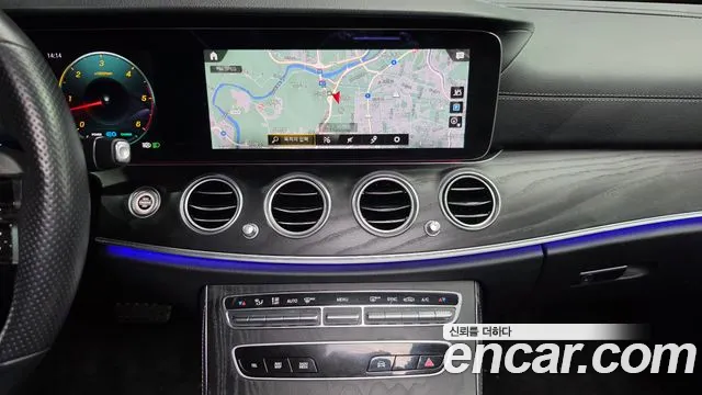 Mercedes-Benz E-Class W213 — Фото автомобиля 18