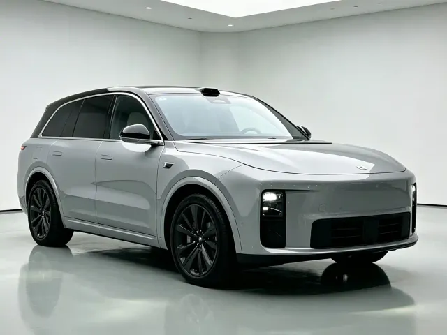 Li Auto i6 — Фото автомобиля 3
