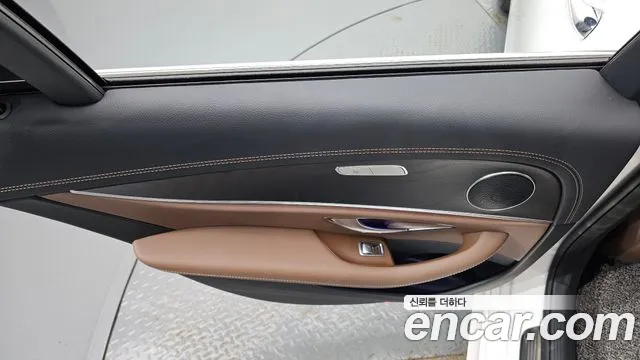 Mercedes-Benz E-Class W213 — Фото автомобиля 14