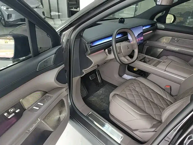 Nio ES8 — Фото автомобиля 15