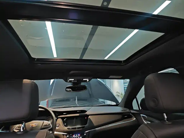 Cadillac XT5 — Фото автомобиля 17