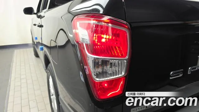 KG_Mobility_Ssangyong Rexton Новый Rexton Sport Дизель 2.2 2WD — Фото автомобиля 23