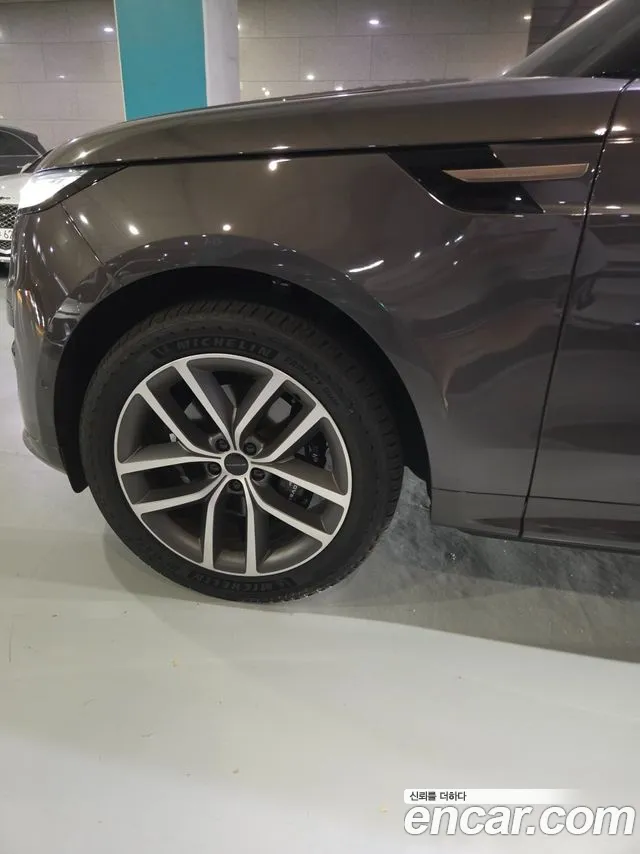 Land Rover Range Rover Sport — Фото автомобиля 5