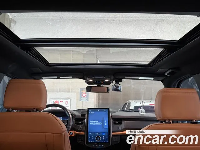 Ford Expedition — Фото автомобиля 6