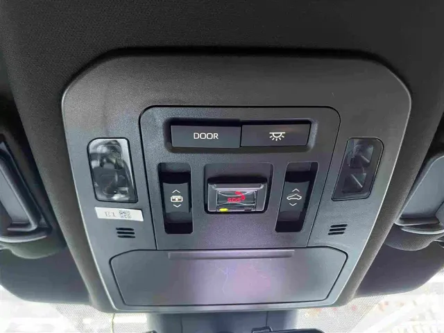 Toyota Crown Kluger — Фото автомобиля 24
