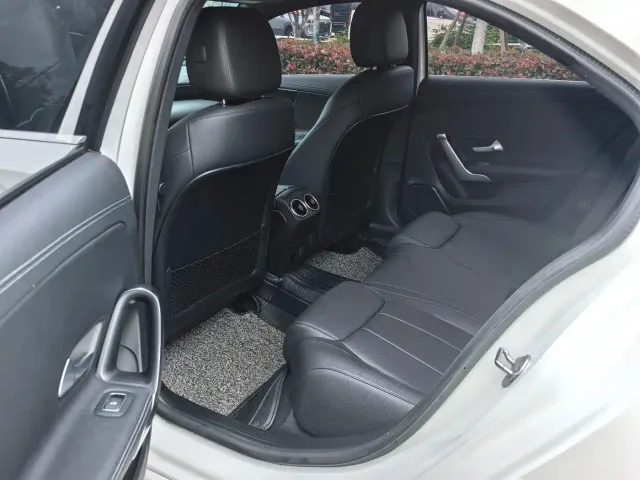 Mercedes-Benz A-Class — Фото автомобиля 7