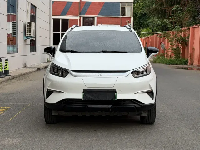 BYD Yuan Pro — Фото автомобиля 3