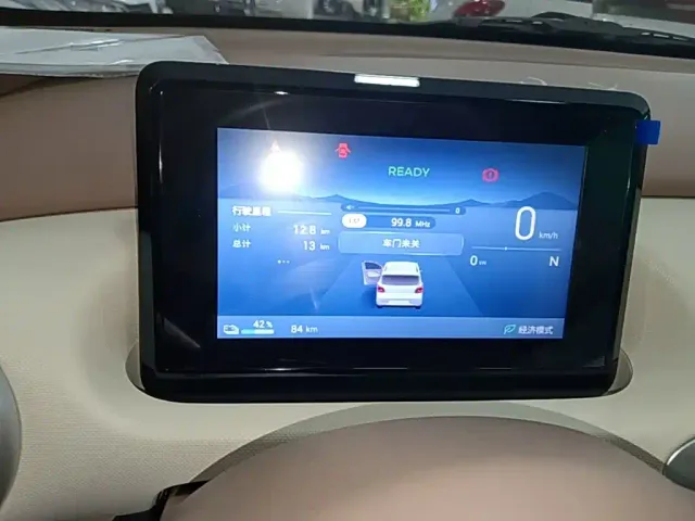 Wuling Hongguang Mini EV — Фото автомобиля 11