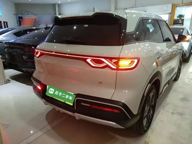 BYD Yuan UP — Фото автомобиля 5