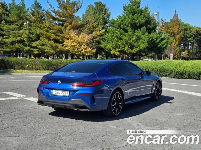 BMW 8 Series G15 — Фото автомобиля 5