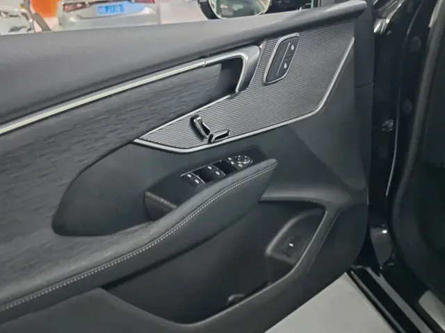 Buick LaCrosse — Фото автомобиля 10