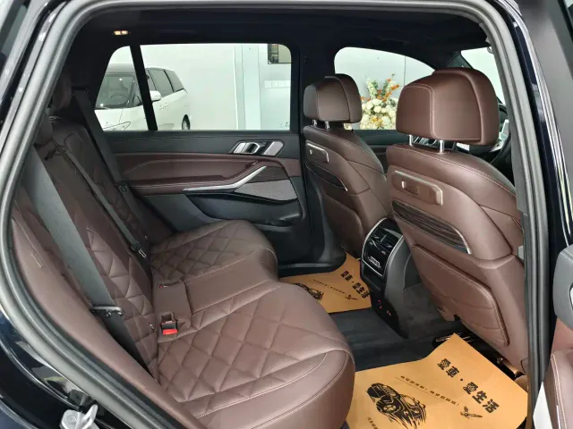 BMW X5 — Фото автомобиля 7