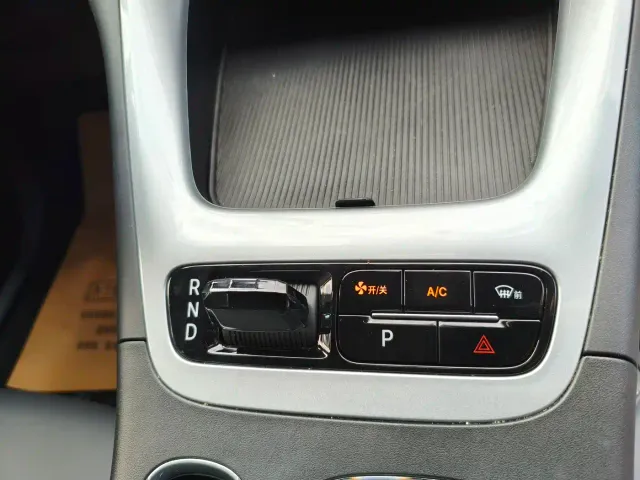 Geely Starry Wish — Фото автомобиля 12