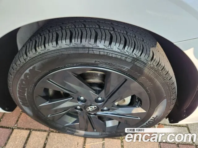 Hyundai AVANTE Avante (CN7) — Фото автомобиля 6