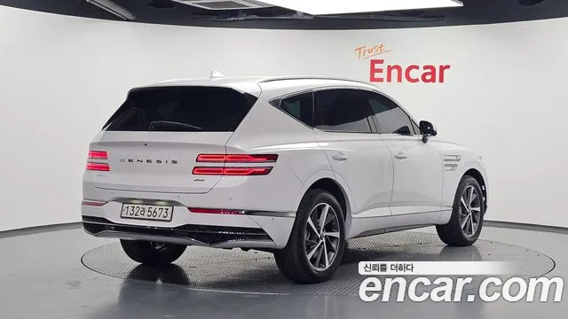 Genesis GV80 — Фото автомобиля 2