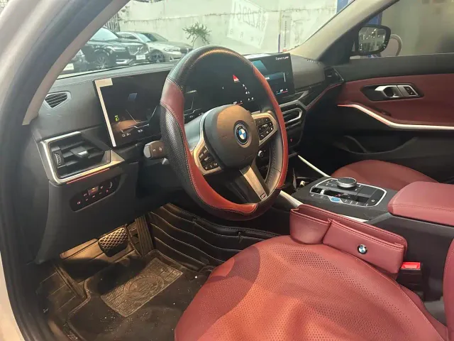 BMW i3 — Фото автомобиля 6