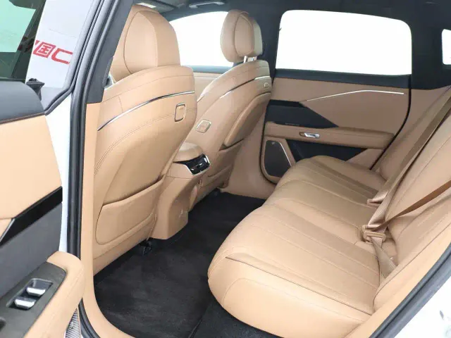 Toyota BoZhi 7 — Фото автомобиля 10
