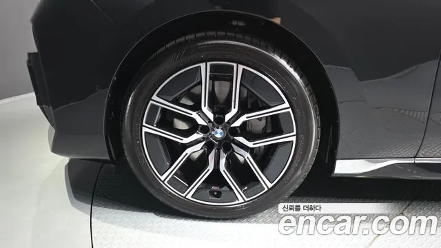 BMW 7 Series G70 — Фото автомобиля 5