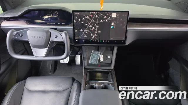 Tesla Model X — Фото автомобиля 7