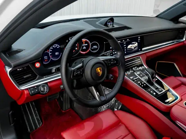 Porsche Panamera — Фото автомобиля 27