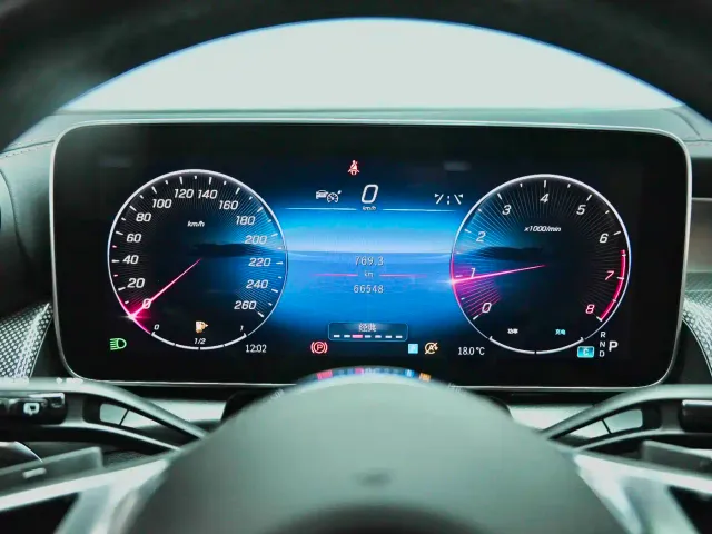 Mercedes-Benz GLC-Class — Фото автомобиля 25