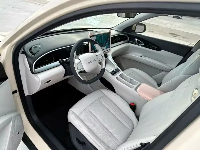 Geely Starry Wish — Фото автомобиля 5