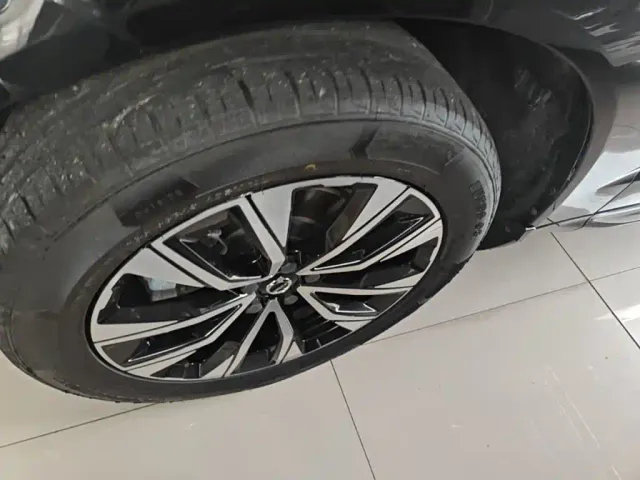 Volvo XC60 — Фото автомобиля 22
