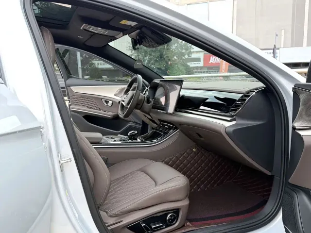 BYD Han — Фото автомобиля 6