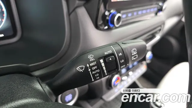 Hyundai Kona Новый Kona Гибрид Inspiration — Фото автомобиля 26