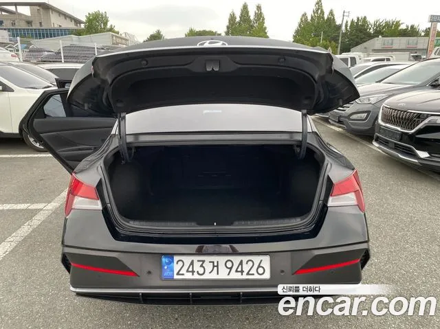 Hyundai Avante CN7 — Фото автомобиля 15