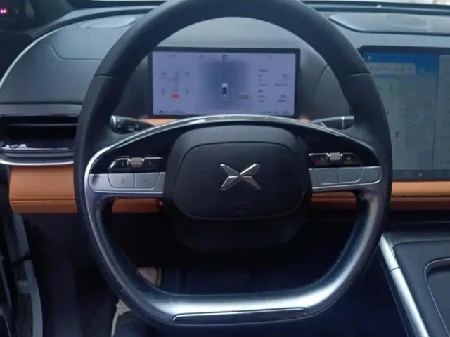Xpeng G9 — Фото автомобиля 15