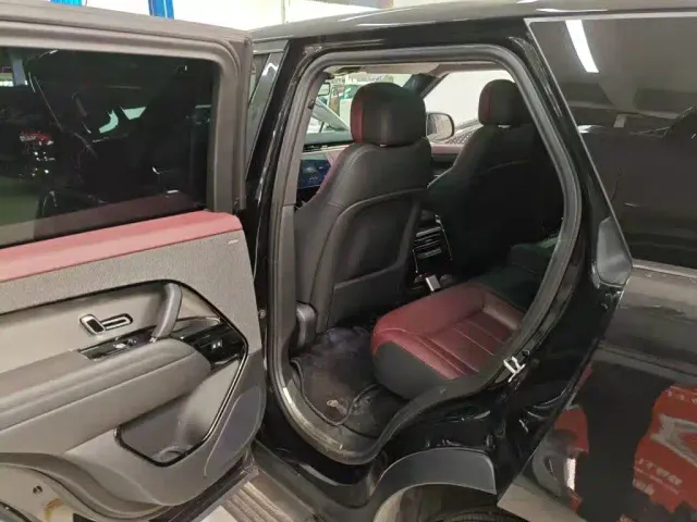 Land Rover Range Rover Sport — Фото автомобиля 6