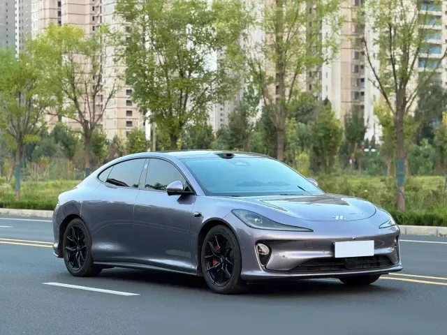IM Motors L6 — Фото автомобиля 3