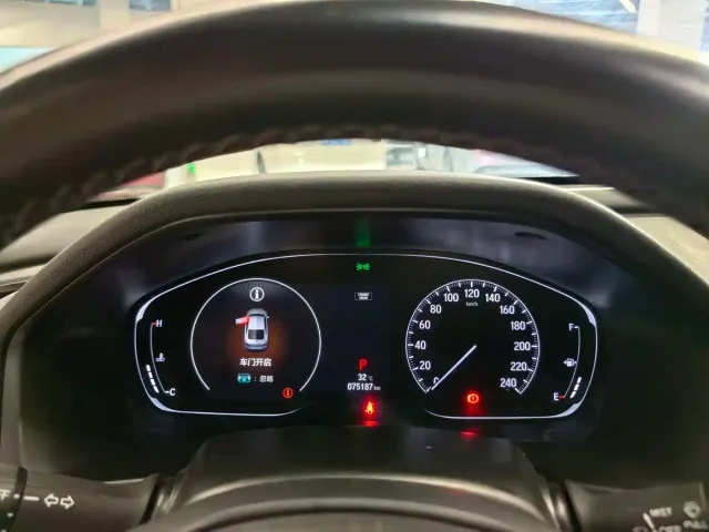 Honda Accord — Фото автомобиля 10