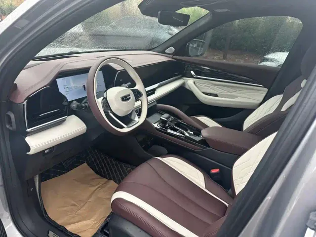 Geely Xingyue L — Фото автомобиля 4