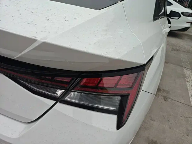 Hyundai Elantra — Фото автомобиля 7