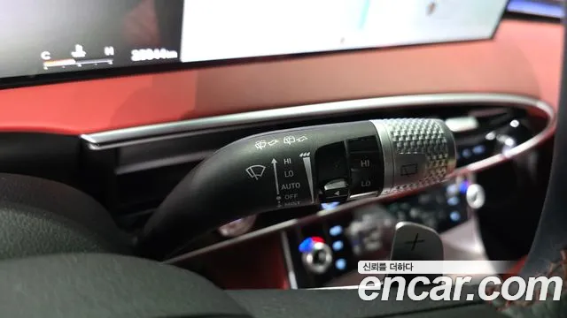 Genesis GV70 2.5T Бензин AWD — Фото автомобиля 25