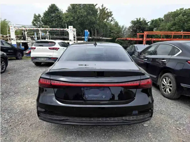 Audi A7L — Фото автомобиля 3