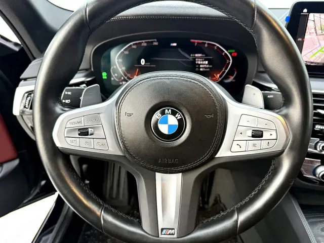 BMW 5 Series — Фото автомобиля 8