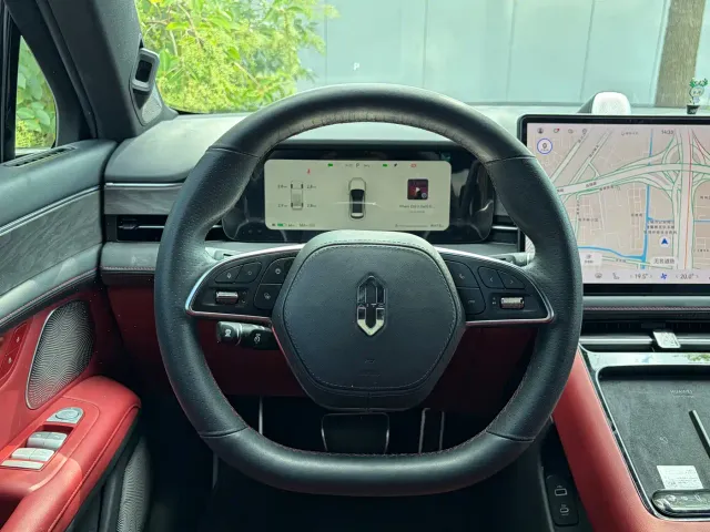 Aito M5 — Фото автомобиля 11