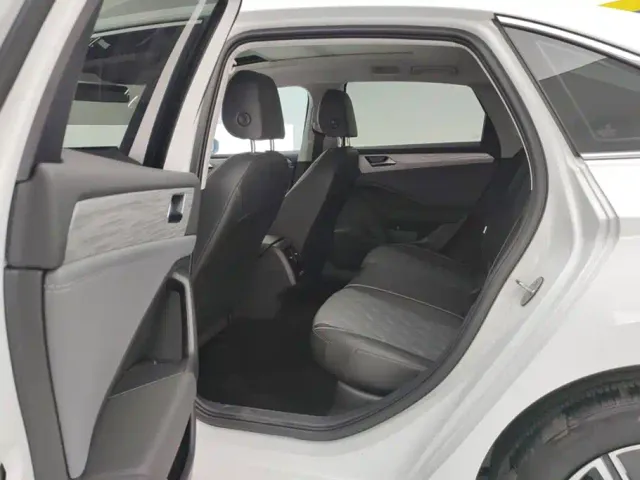 Volkswagen Sagitar — Фото автомобиля 11