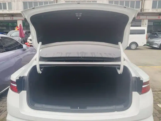 Geely Xingrui — Фото автомобиля 18