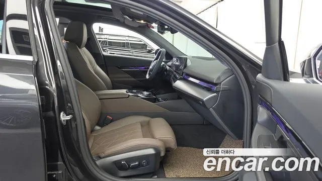 BMW 5 Series G60 — Фото автомобиля 17