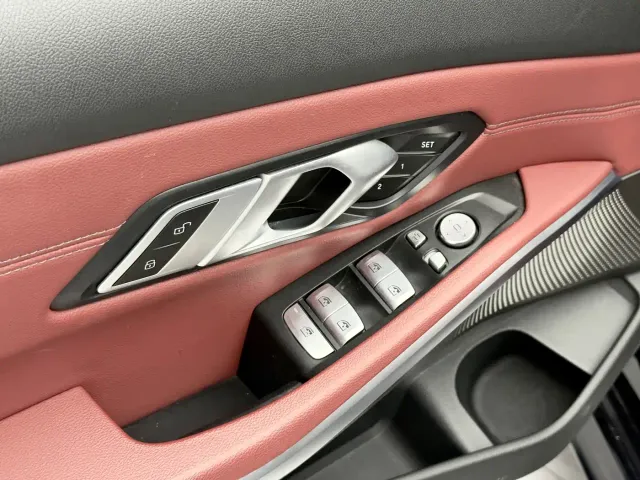 BMW 3 Series — Фото автомобиля 10
