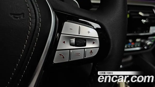 BMW 5-Series — Фото автомобиля 13