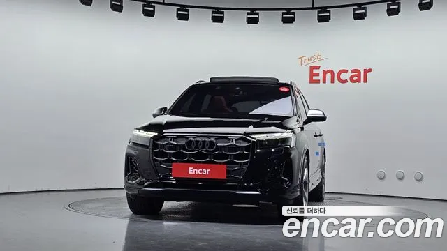 Фотография автомобиля — Audi SQ7