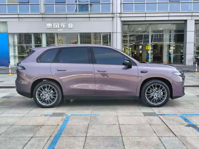 Leapmotor C10 — Фото автомобиля 15