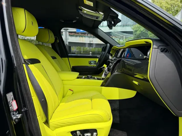 Rolls-Royce Cullinan — Фото автомобиля 24