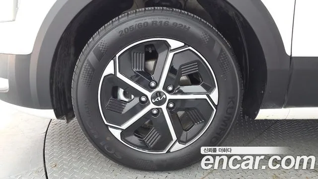 Kia Niro The All New — Фото автомобиля 5